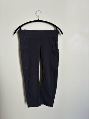 Lululemon Black High-Waist Pocket Capri Leggings